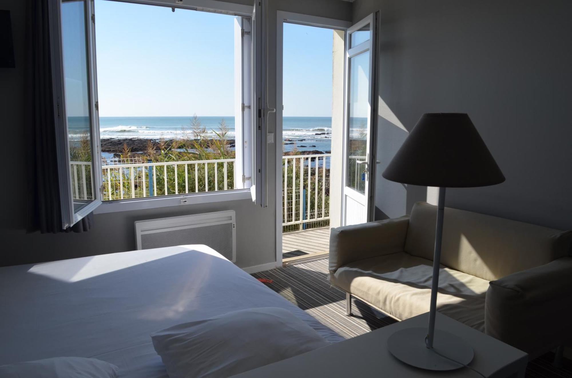 Hotel La Saint Jean 2*