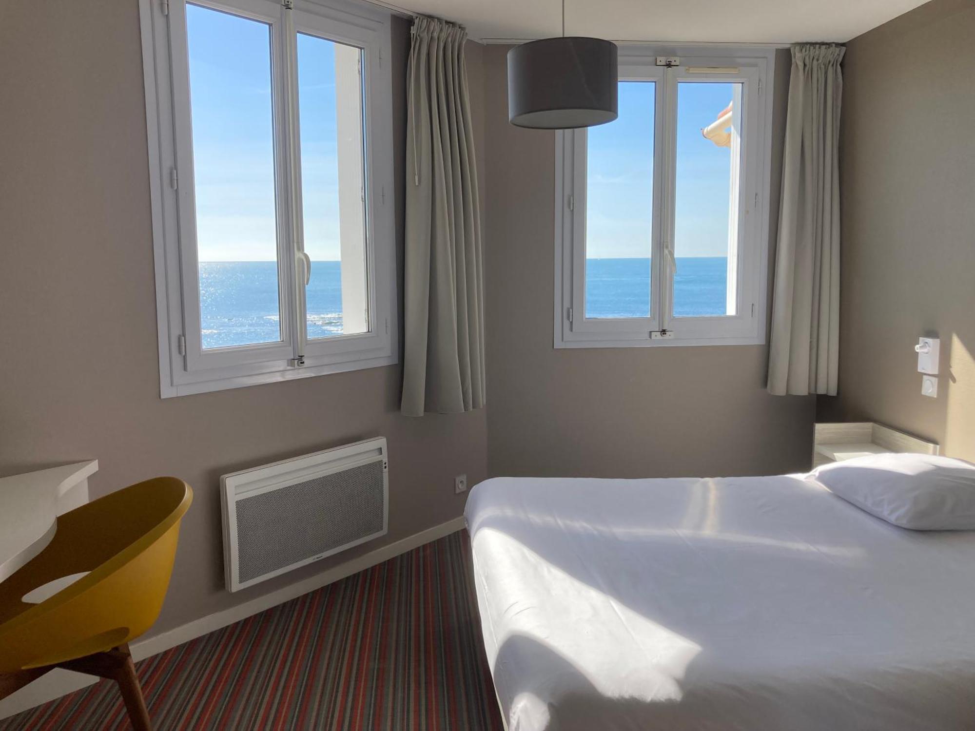 Hotel La Saint Jean 2*